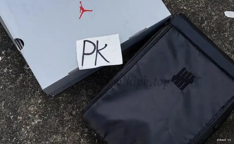 MATERIALS RETAIL Jordan PK READY GOD TO SHIP 4 Undefeated Olive Travis Scott 0510